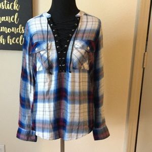 Long sleeve plaid top